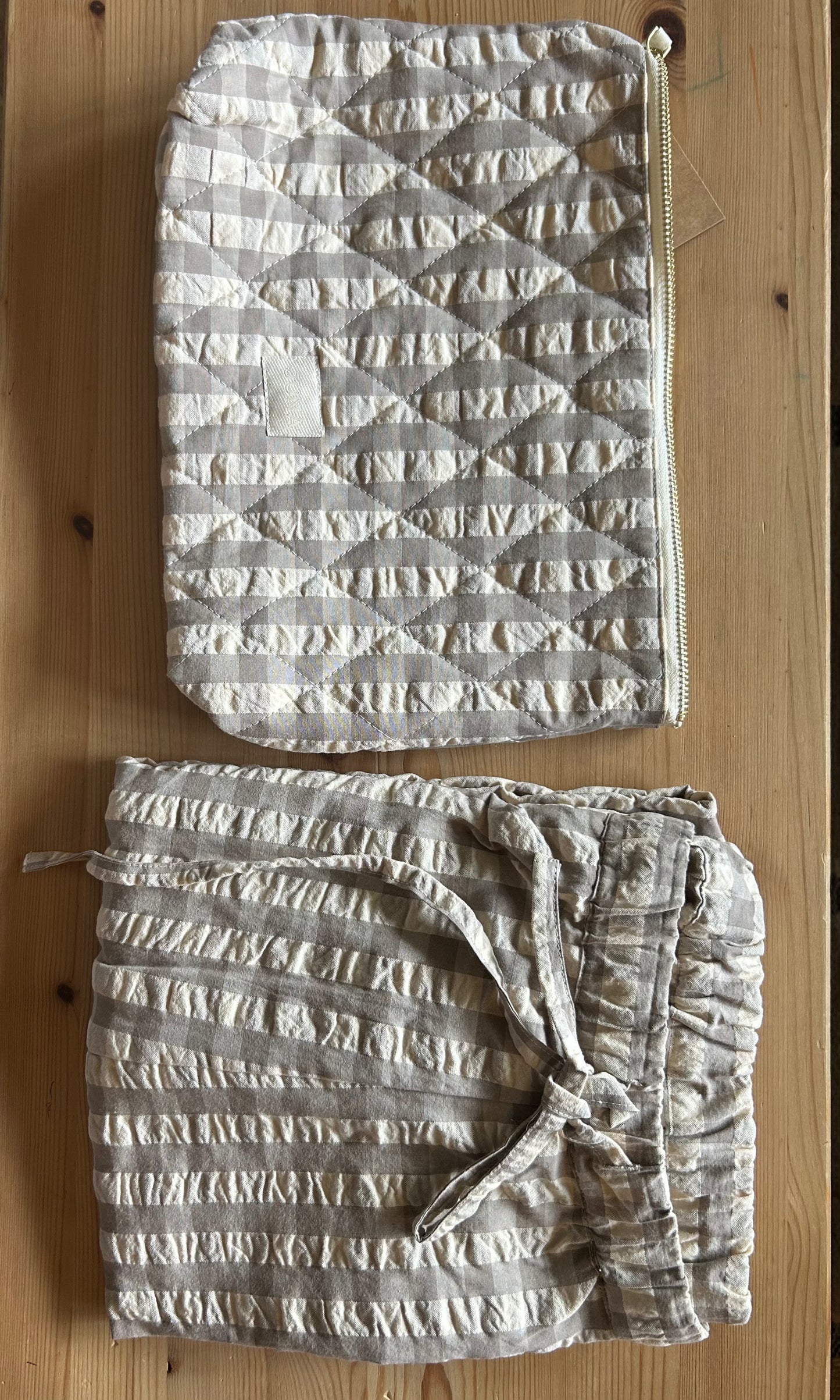 Pants and Cosmetic Bag Set • Natural