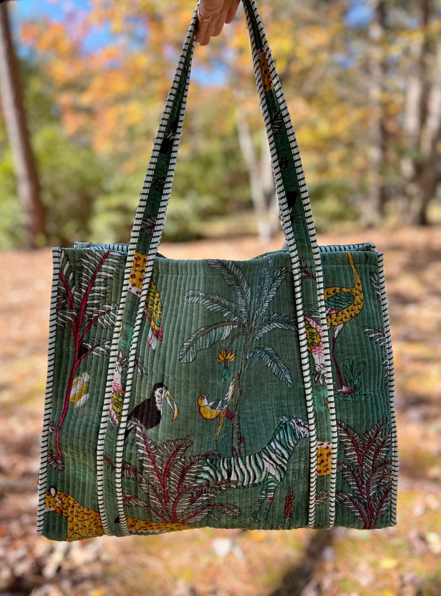 Quilted Velvet Tote • Green