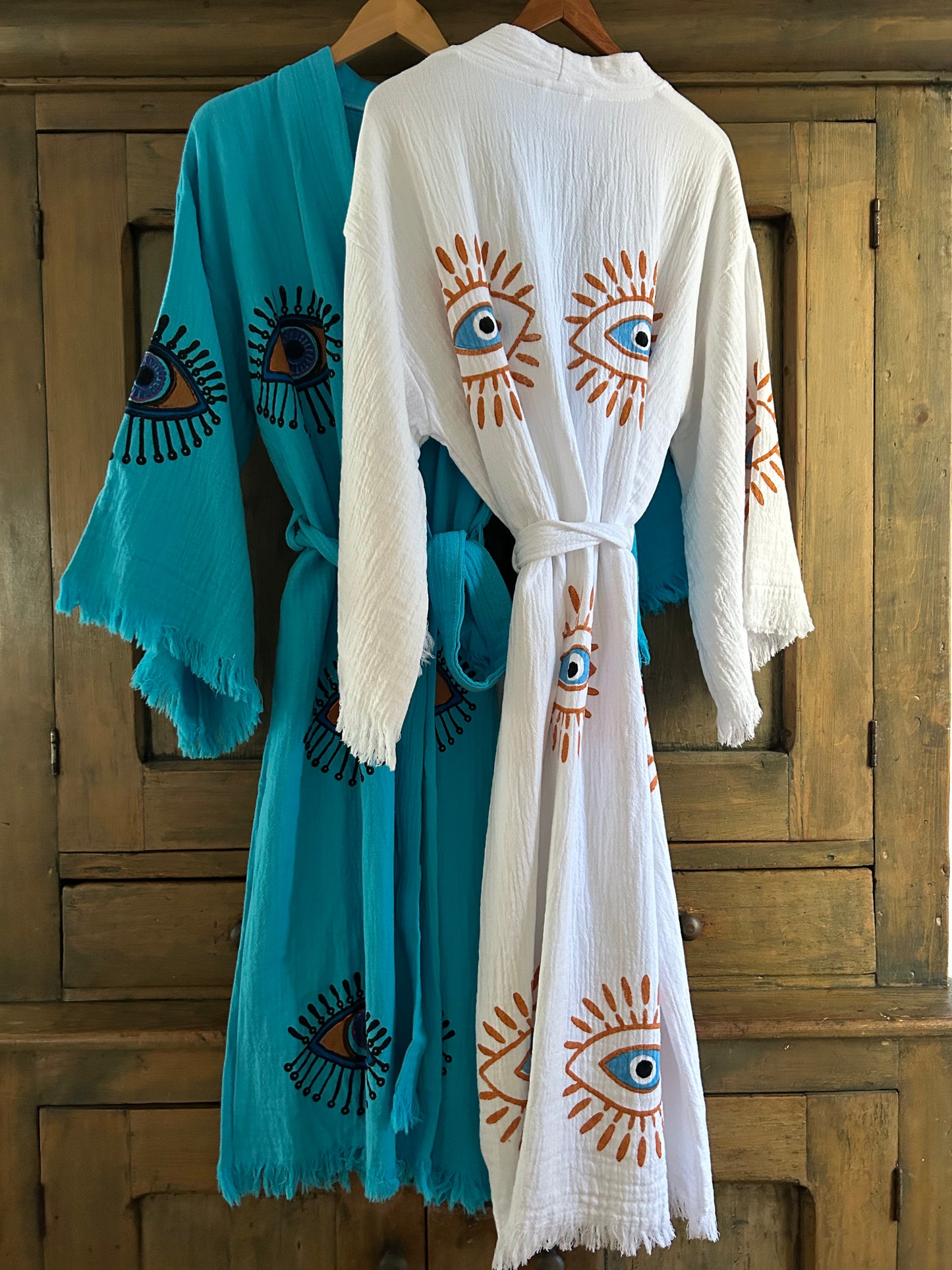 Open Eye Cotton Robe • White