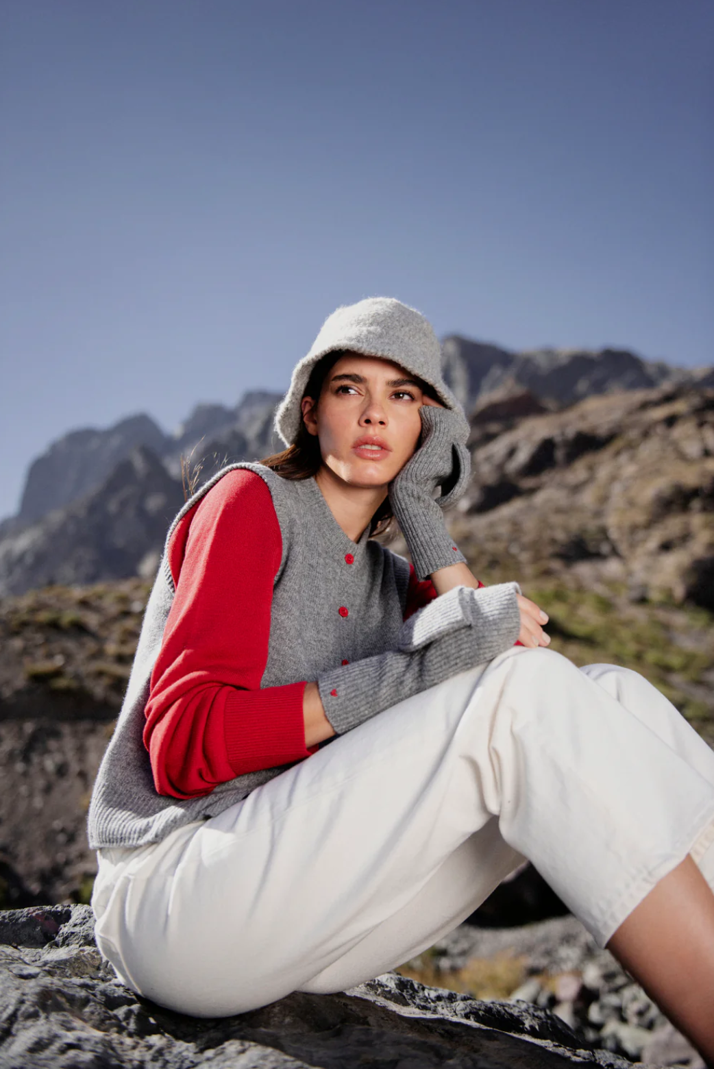 Button Vest • Grey