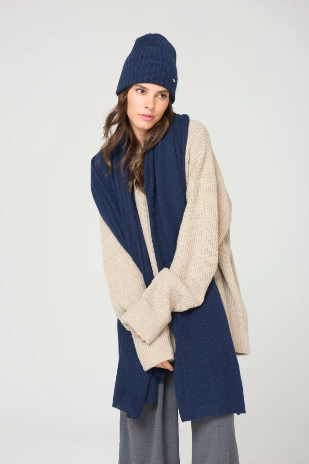 Big Cashmere Wrap • Navy
