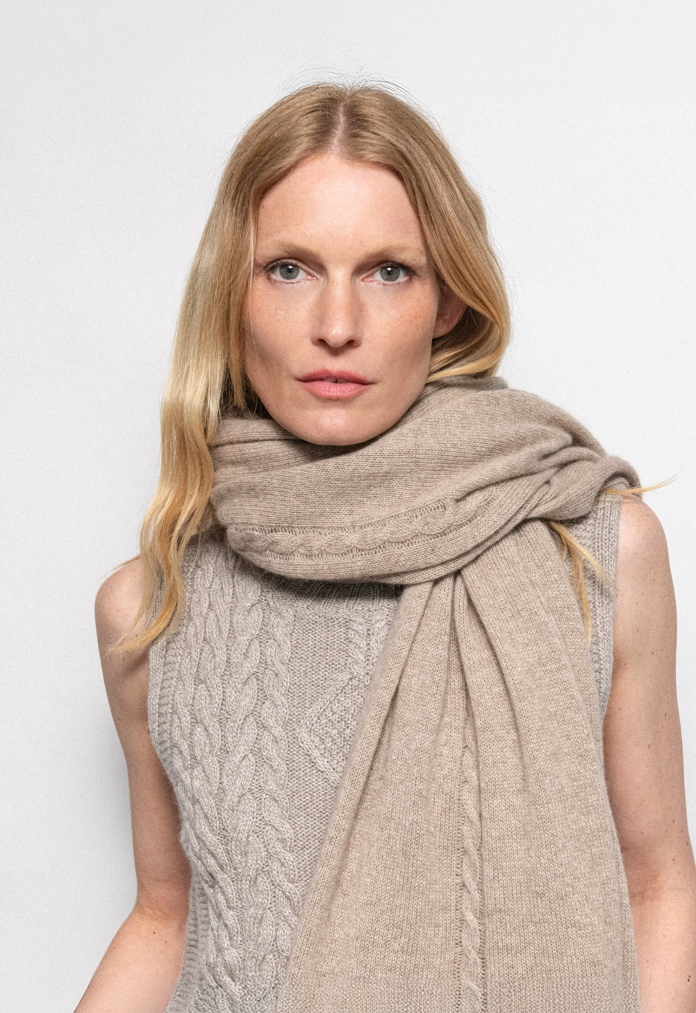 Big Cashmere Wrap • Taupe