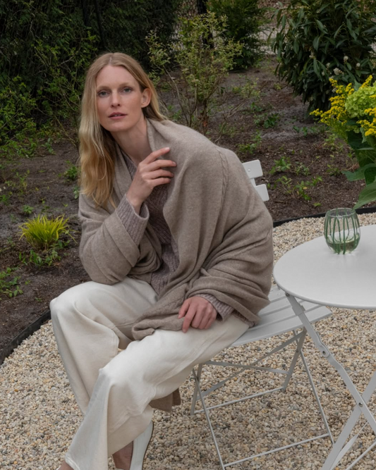 Big Cashmere Wrap • Taupe