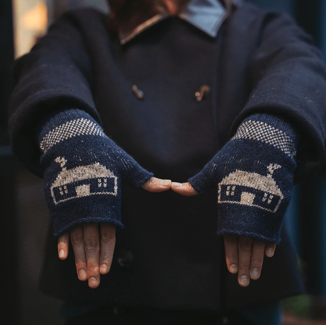 Teachín Merino Wrist Warmers